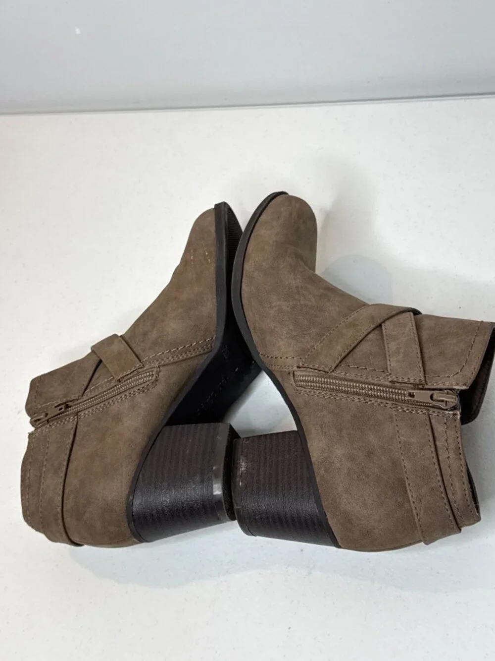 Indigo Rd Taupe Moto Buckle Ankle Booties Womens 7.5